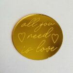 Lot de 2 cake charms All you need is love