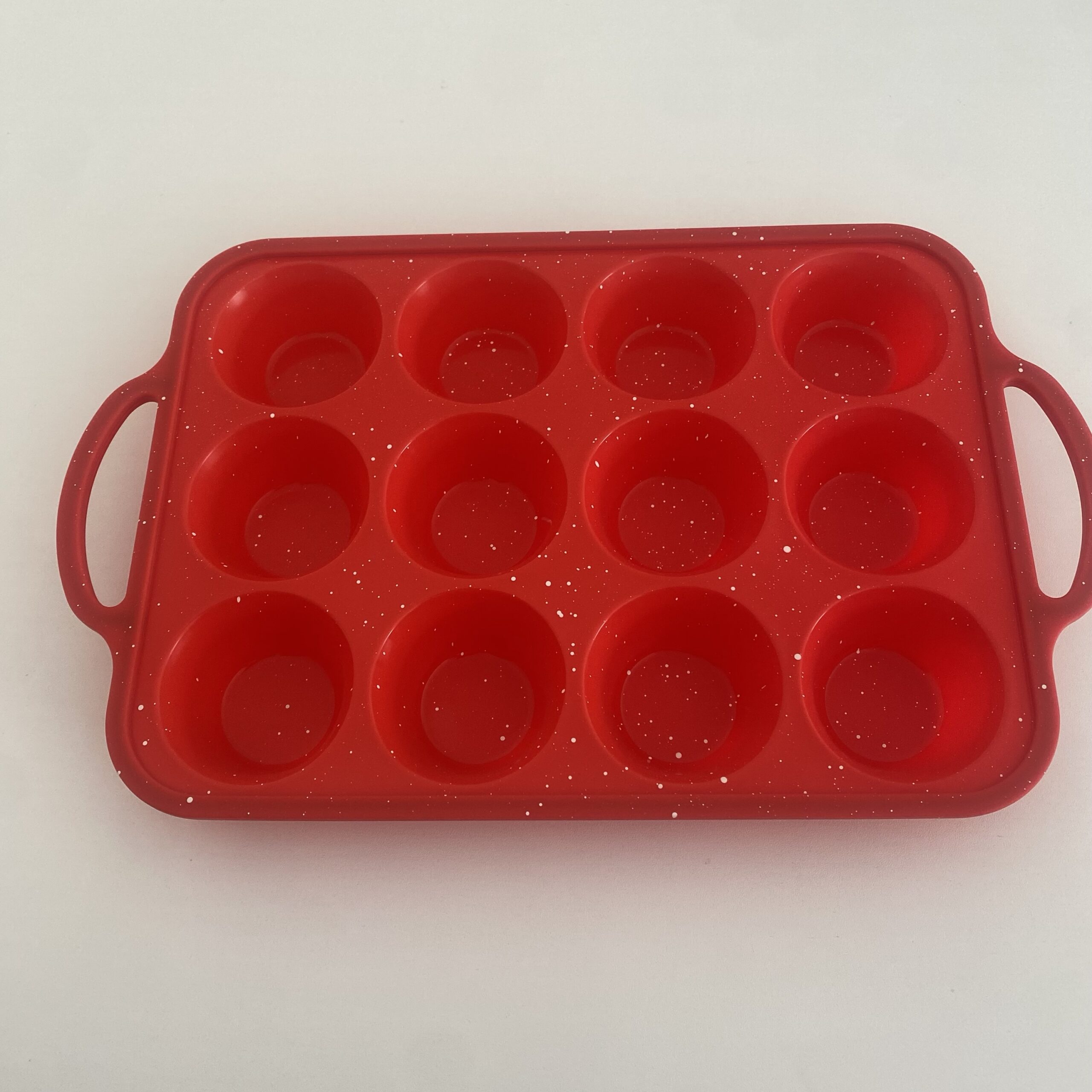 img_7191 Moule silicone à 12 cavités avec poignée – Image 1